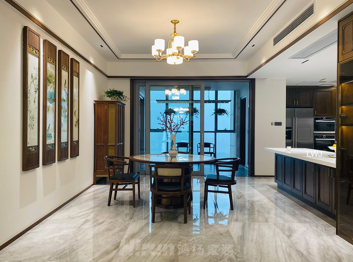 湘江壹號(hào)260㎡復(fù)合寫意大平層 裝修案例實(shí)景圖-餐廳