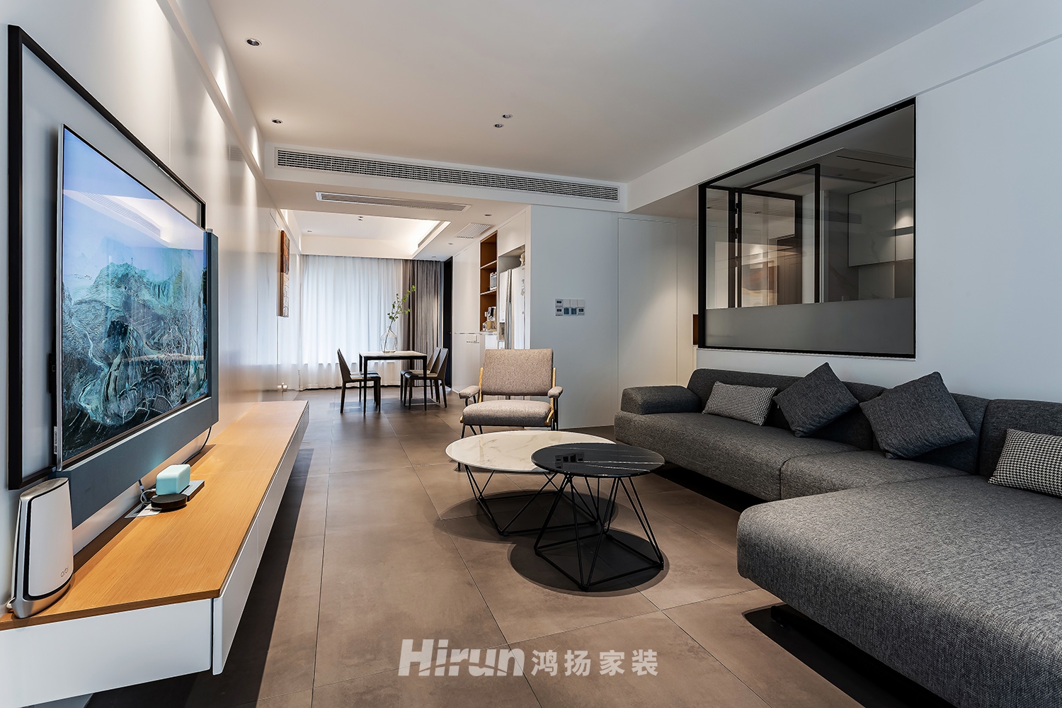 泊愛藍灣130㎡雅致現(xiàn)代三居室 裝修案例實景圖-1